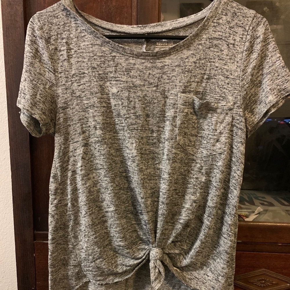 Hollister super Comfy Tee!!